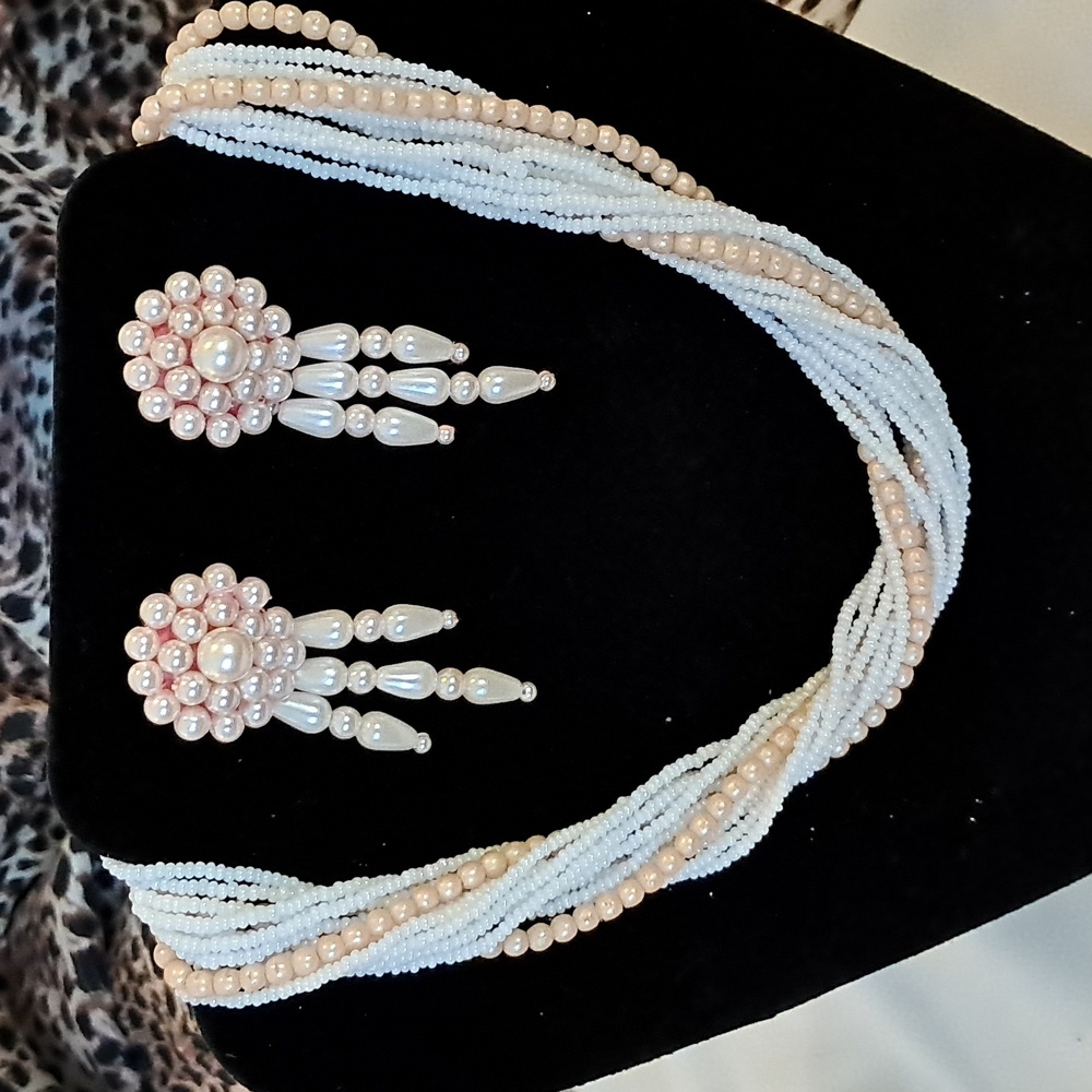 14-Strand Choker & Earrings